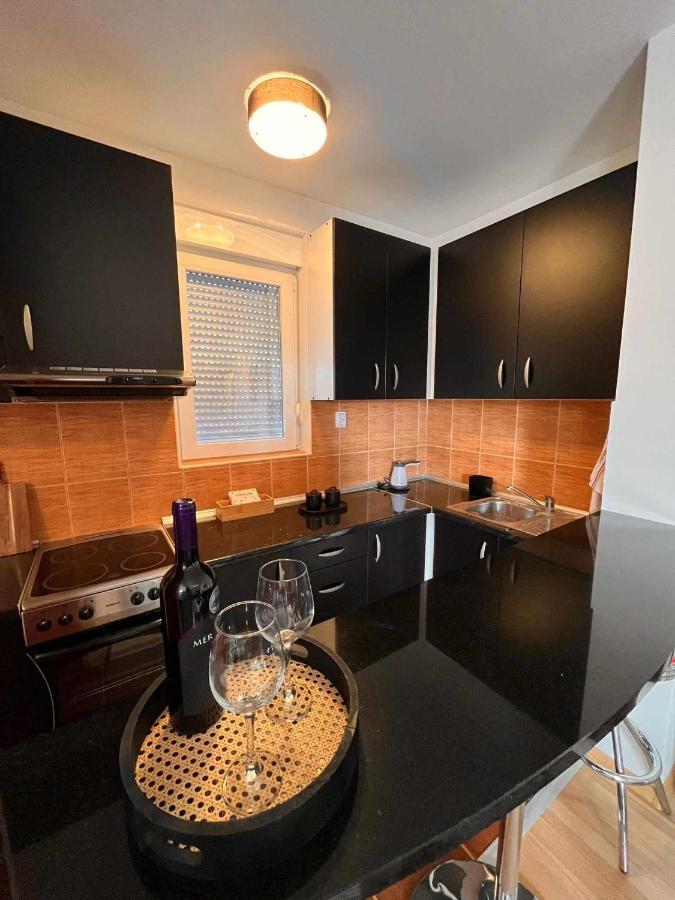 Miss Apartman Jagodina Esterno foto